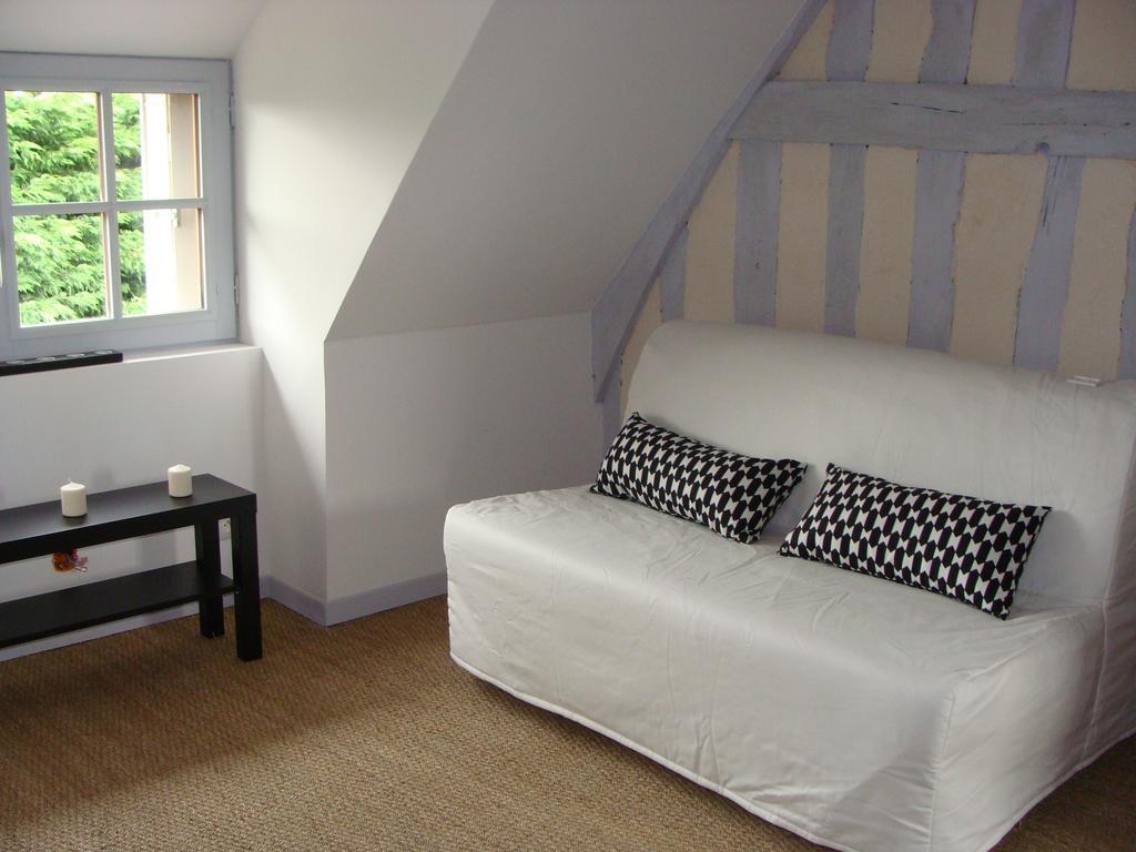 Le Vieux Castel Bed & Breakfast Goustranville Phòng bức ảnh