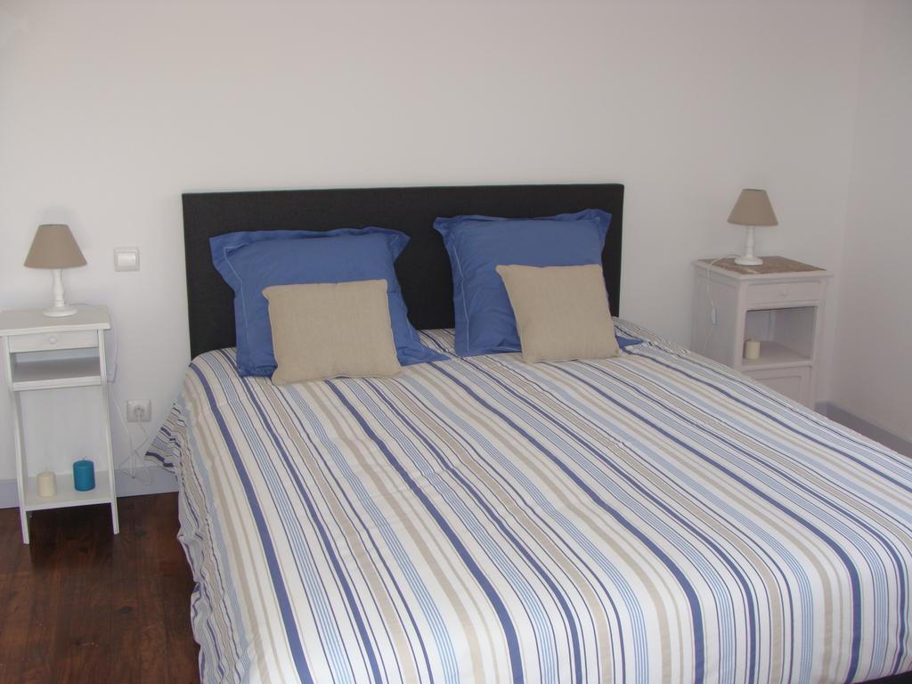 Le Vieux Castel Bed & Breakfast Goustranville Ngoại thất bức ảnh