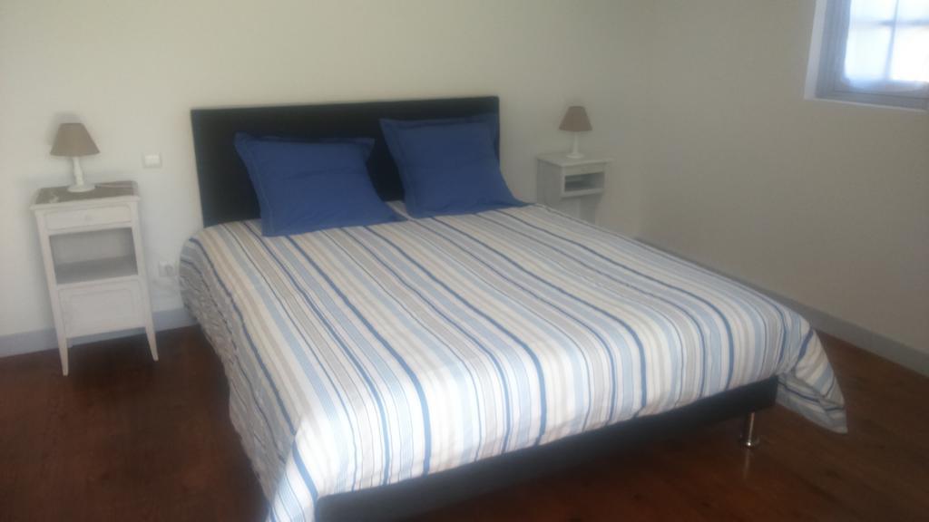 Le Vieux Castel Bed & Breakfast Goustranville Ngoại thất bức ảnh